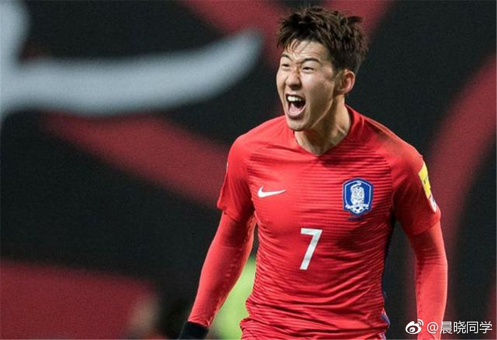 喜欢足球的女生们是不用男朋友给普及世界杯知识的_新浪看点