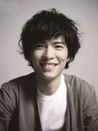 萧敬腾出道11年终有恋情爆出!对象竟是大他12岁的经纪人?