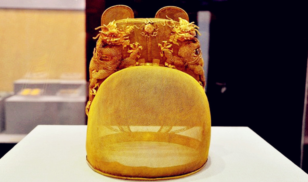 盘点史上七大皇冠最后这个是中国古代唯一流传下来的皇帝皇冠