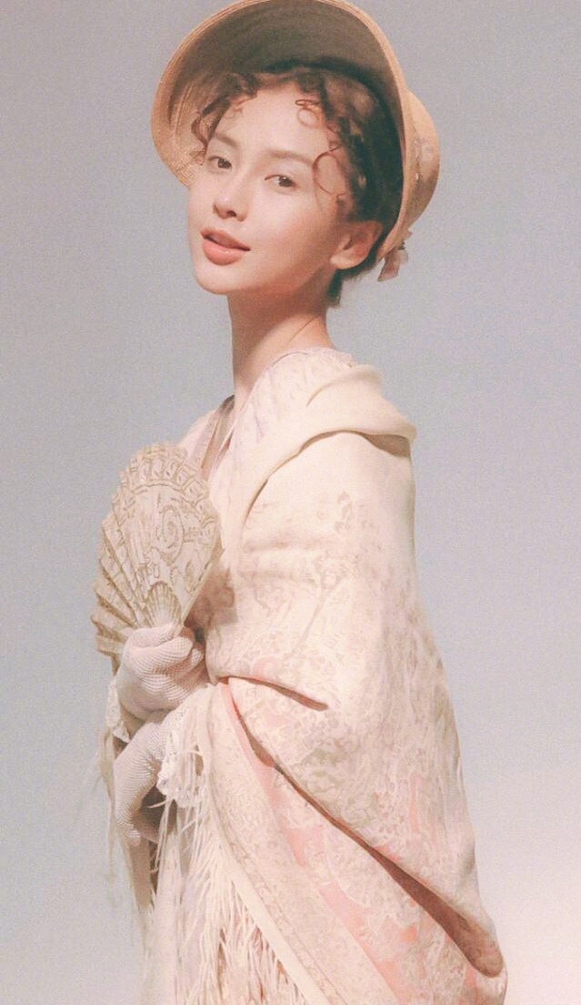 angelababy这组在2002年电影《太极2》中的未曝光剧照