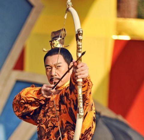 扮演过皇帝的10位演员其中一人曾塑造15个皇帝你喜欢哪位