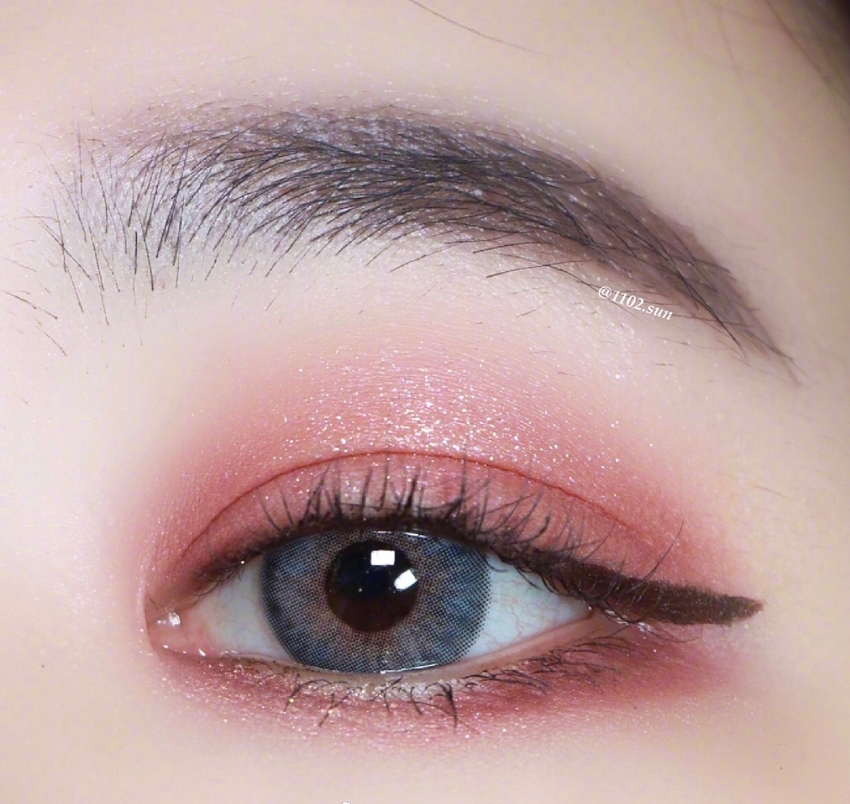 适合秋冬精致甜美的眼妆参考