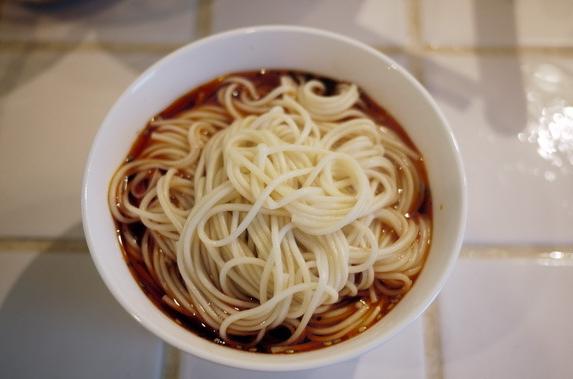 这碗面在四川很流行,老板一天卖300碗全靠它,今天把配方公布了