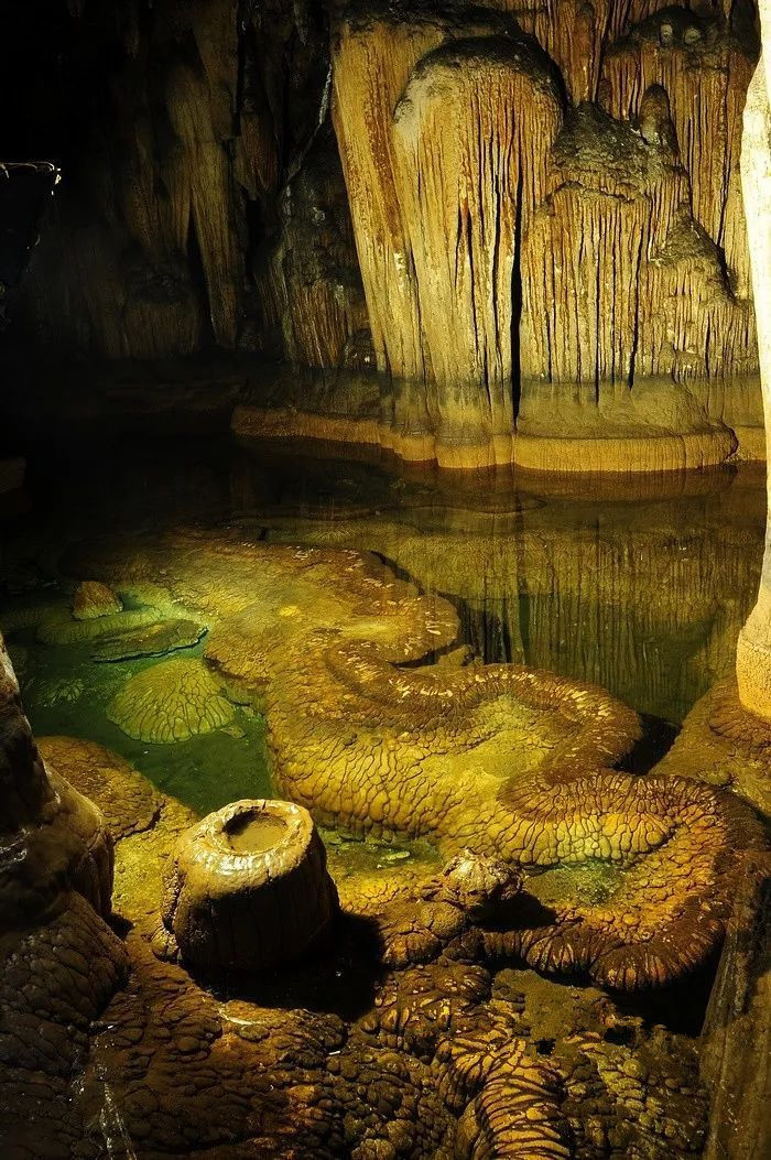 湖南这个锁龙洞,千年来无人敢进,专家进入洞才解开秘密!