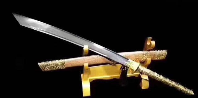 镀金版百炼钢康熙战刀|花纹钢|柄长|镀金版_新浪新闻