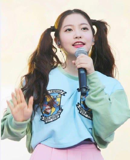 出生日期:1999年03月05日4,red velvet——金艺琳美貌,身材,身高比例