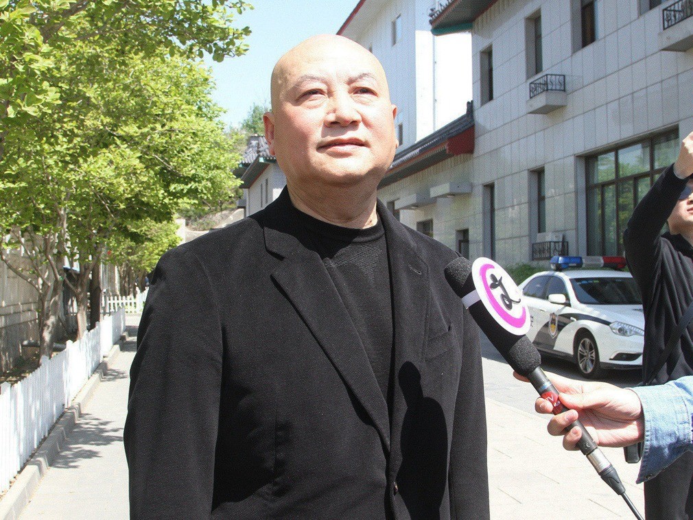 中国女首富要把百亿身家给演员丈夫 结果却遭拒|迟重瑞|陈丽华|紫檀博物馆_新浪新闻