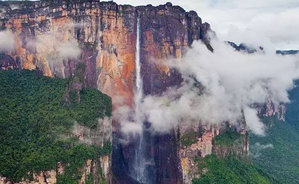 世界上最长的瀑布,无路可通,看过它的人都会颁发勇敢者证书