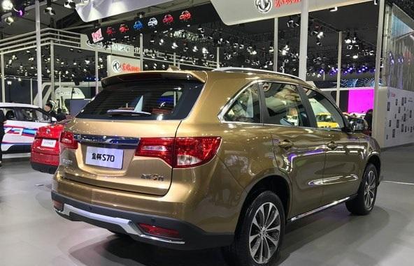 金杯推出七座suv车型中控升级再出发仅售8万