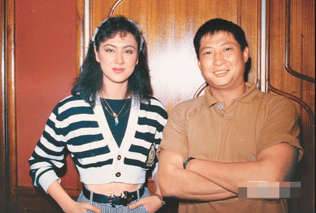 洪金宝三个儿子,二儿子长相最差,神似陈羽凡