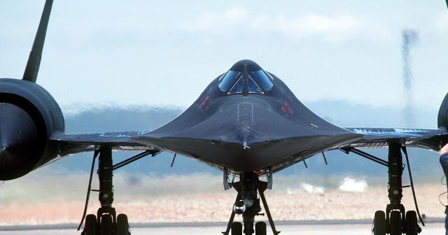 以后再见到ufo就是它了: 取代"黑鸟"的"临界鹰"——sr-72