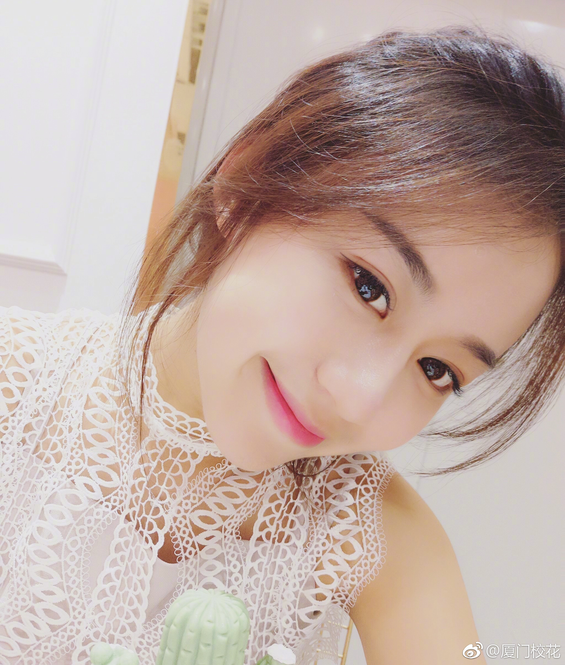 她叫鬼鬼,00年,就读于厦门大学,身高162cm,狮子座