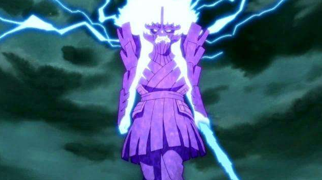 期间,佐助利用须佐能乎吸收了九只尾兽的查克拉,形成了最强状态的须佐