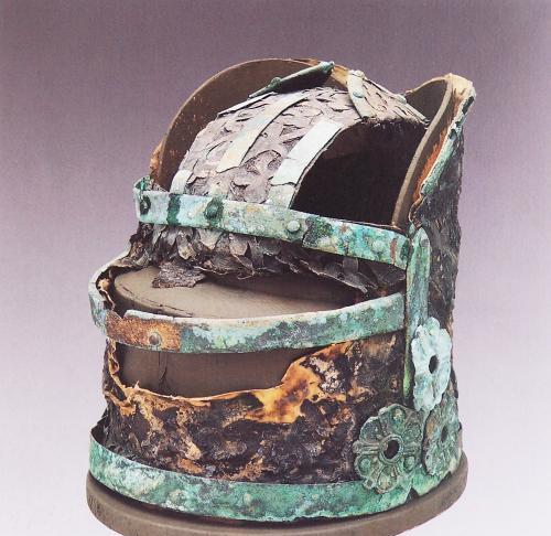 服侍三代皇帝荣宠不衰死后享受国葬待遇如今墓中发现绝世文物