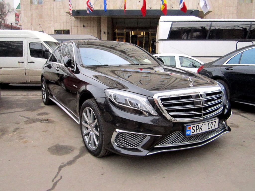 摩尔多瓦,它是欧洲最贫困的国家,总人口约有400万,首都就占了80万.