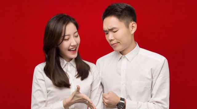 2017年12月26日,恒大球员王上源与其女友卢瑶瑶领取了结婚证.