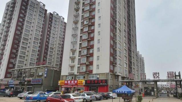 网友爆料:沧州东方骏景小区热力管道改造后路不平!