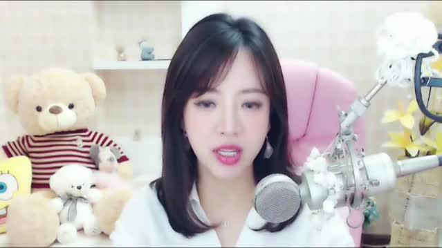 1991年红白歌会,邓丽君演唱日文版《我只在乎