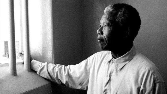 "非法越境"罪被逮捕入狱,被判了27年徒刑,被关押在比勒陀利亚地方监狱