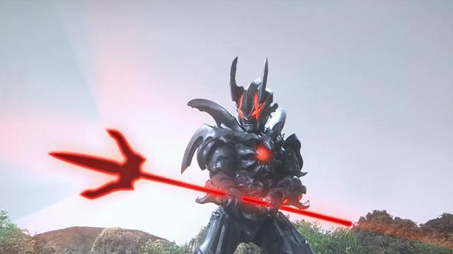 4,奥特之王极恶贝利亚吸收了奥特之王的能量,再通过斯特鲁姆器官反转