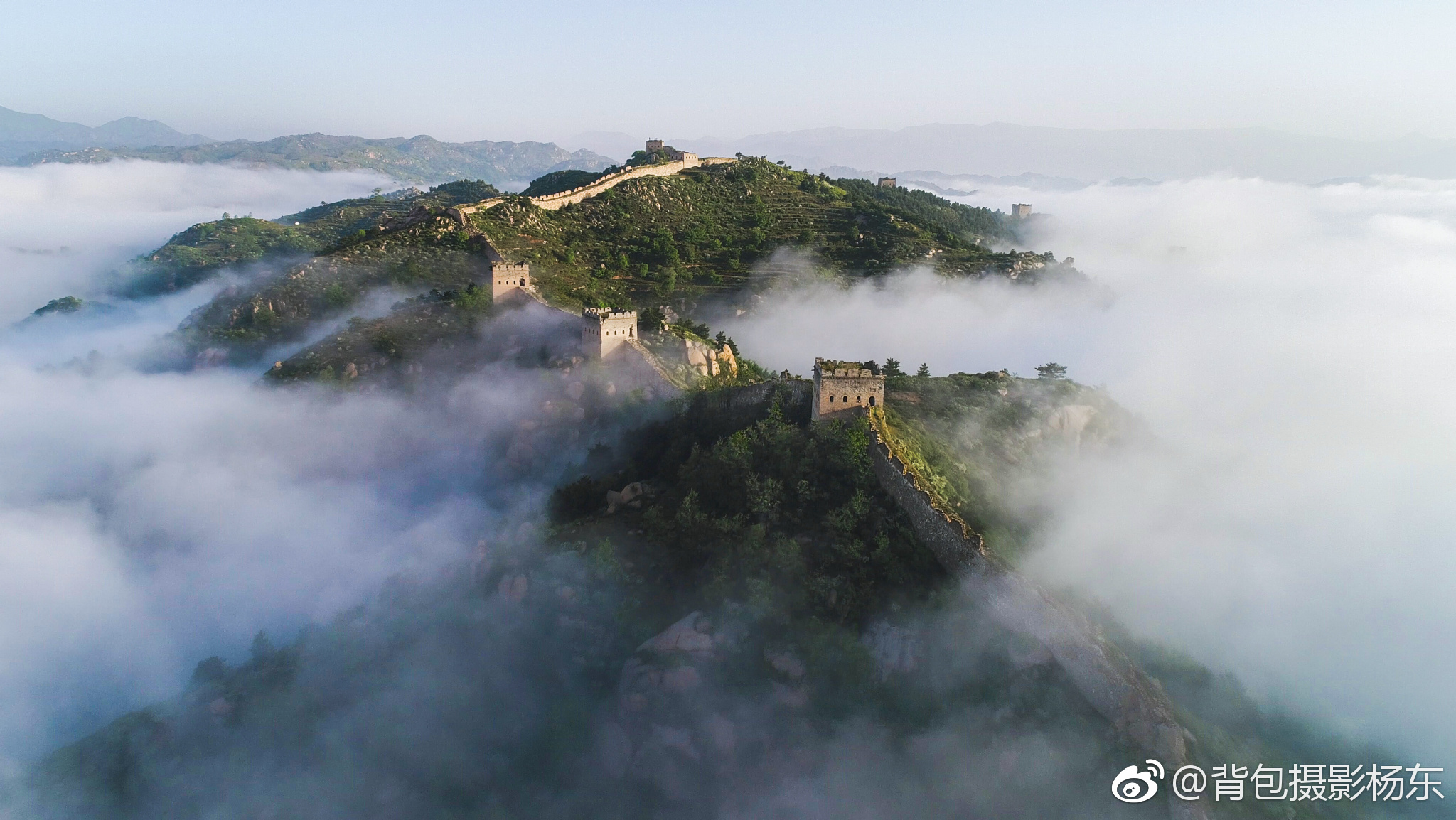 涞源寨子清长城云海,壮观[威武]!