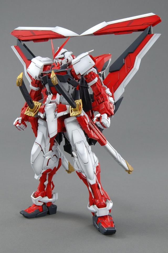 高达世界的一抹燃烧的红色说说seed系机体的红异端高达