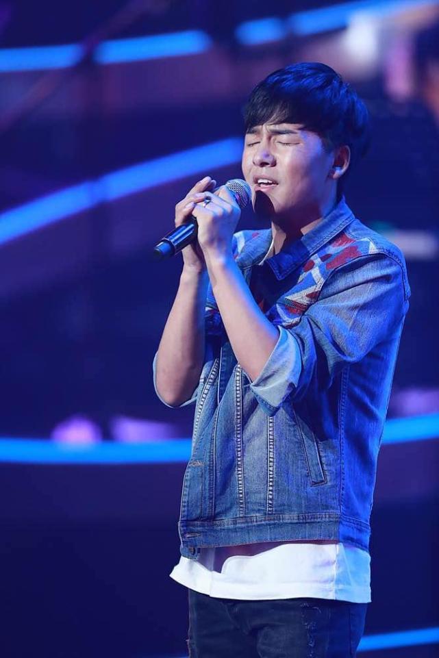 小伙《隐形纪念》获赞天籁 谢霆锋转身速度令