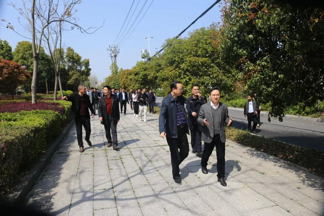 南县县长率团来石首,这几个地方让他们惊叹