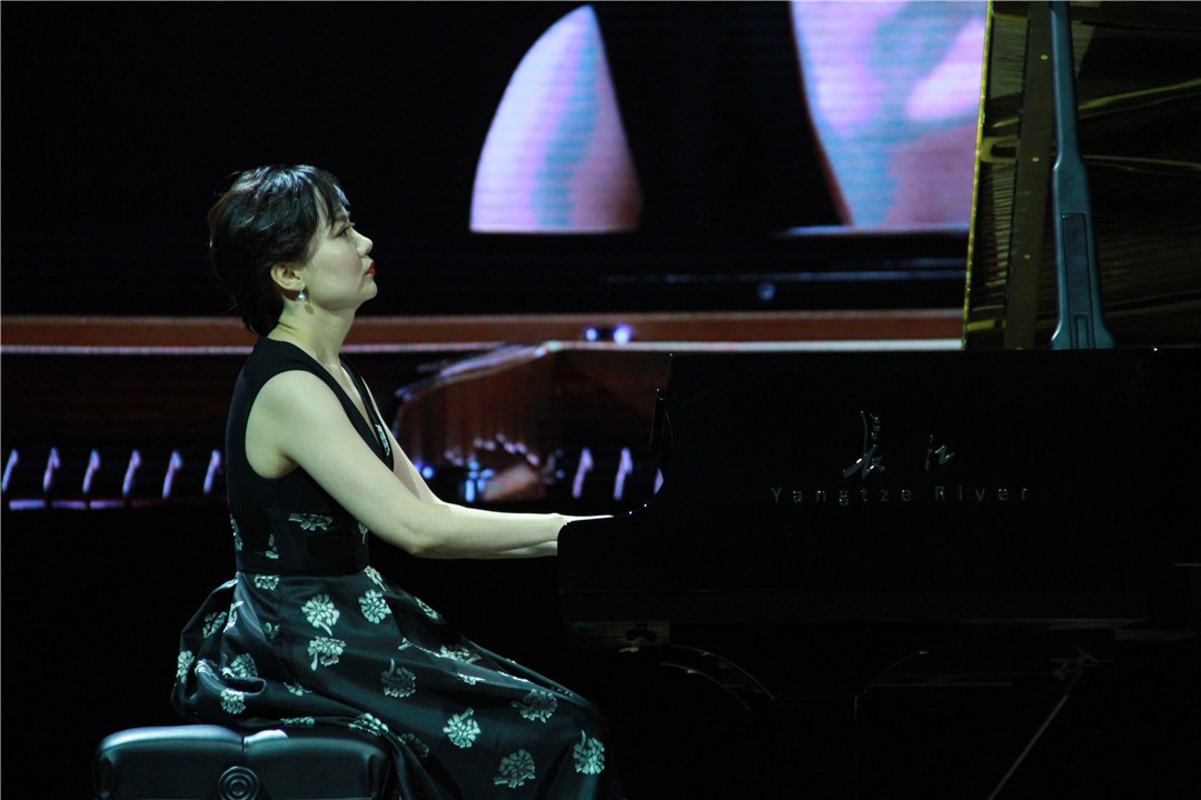 作曲:陈培勋  钢琴独奏:朱和《幻想曲1975》作曲:李民铎  钢琴独奏:闵