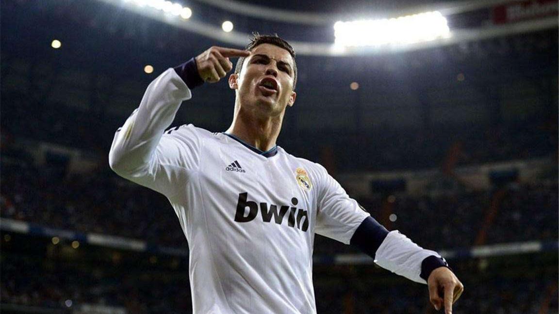 C罗分别在曼联皇马尤文图斯的首粒进球点球任