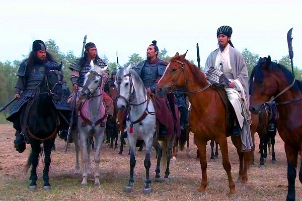 赤壁大战三分天下,且看孙权,曹操如何成就刘备?