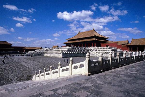 朱棣选择迁都北京是重大战略失误吗?