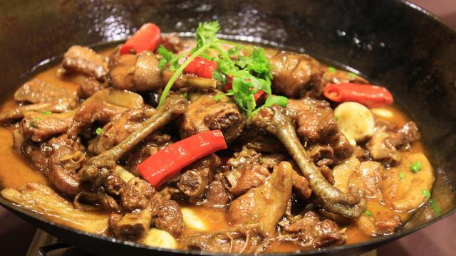 禁不住的诱惑,来锅火锅鸡解解馋