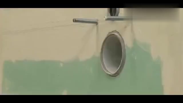 厉害,看德国人如何贴瓷砖,根本不需要那么多工具