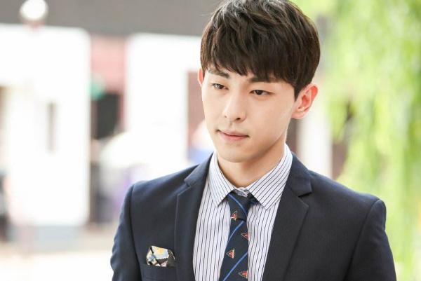 4.张彬彬,演技和实力兼备,长相俊俏,俩人私