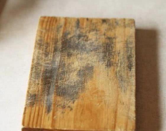 "砧板"用久变黑易发霉?教你几个小技巧,立马跟新的一样!