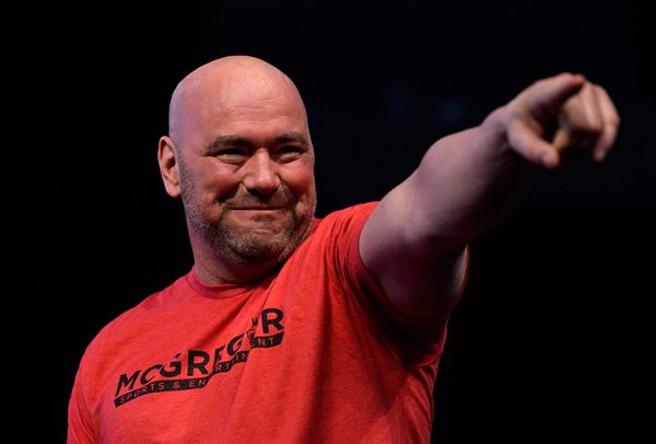 红与黑:ufc总裁白大拿的双面人生