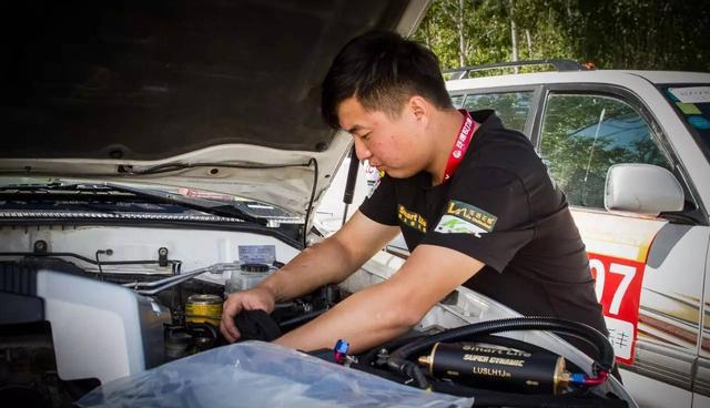 吕亦瑜为环塔通讯组安装速马力 资深人士赞不绝口