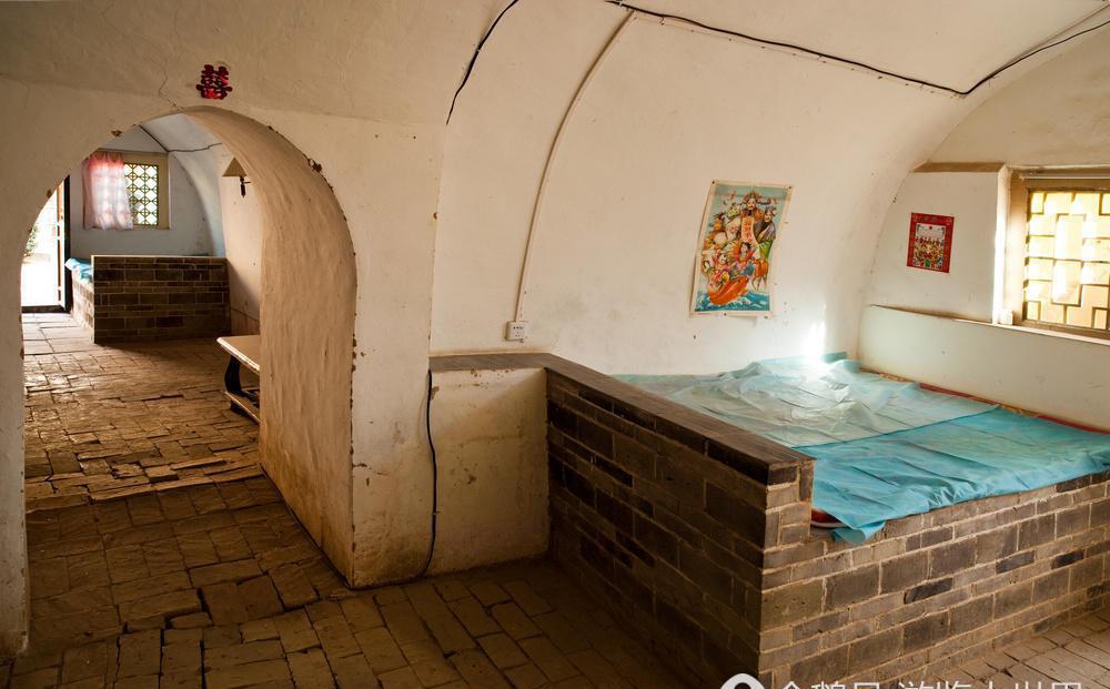 这是村民的窑洞"穴居"内部 这里一年四季温差较大,更能体现窑洞"丫佑