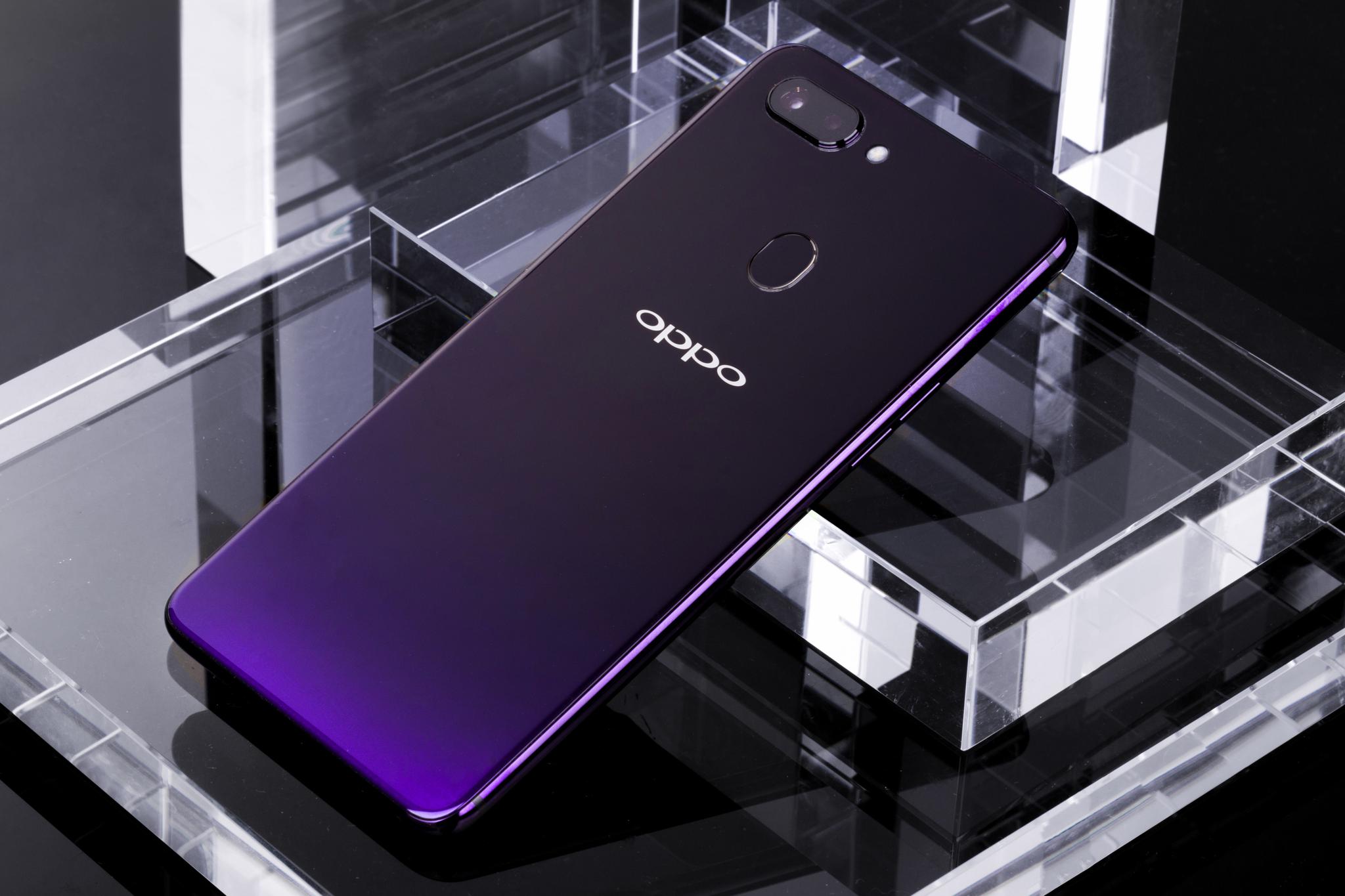 oppo r15星空紫图赏:时尚高颜值又不输性能__财经头条