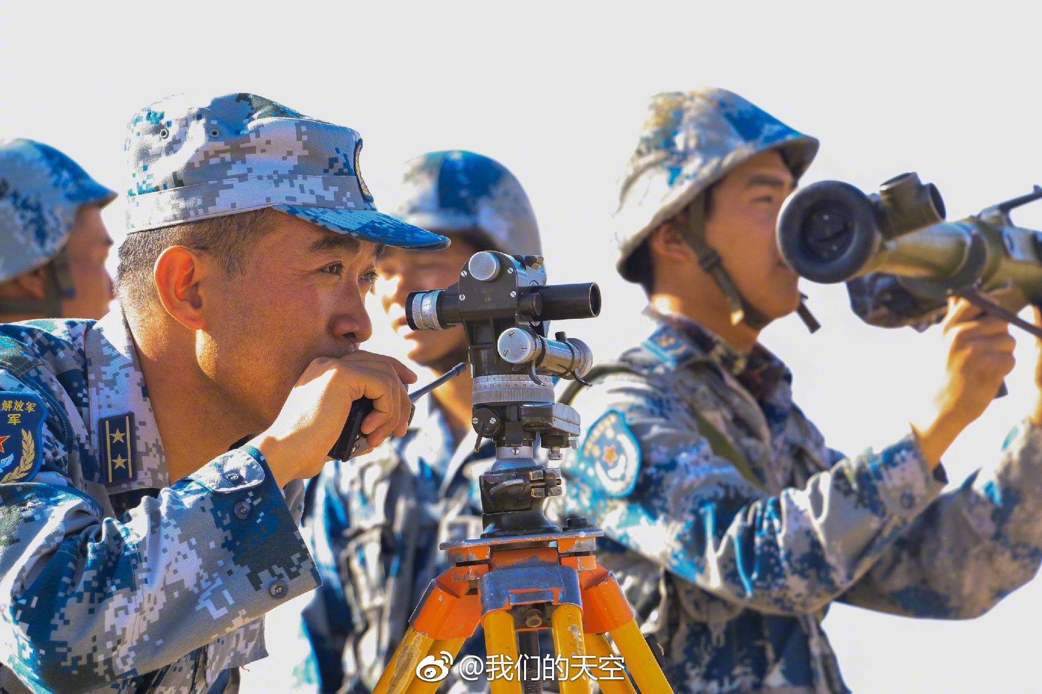 在空降兵的序列里,有一群这样的人——高射炮兵在他们眼中