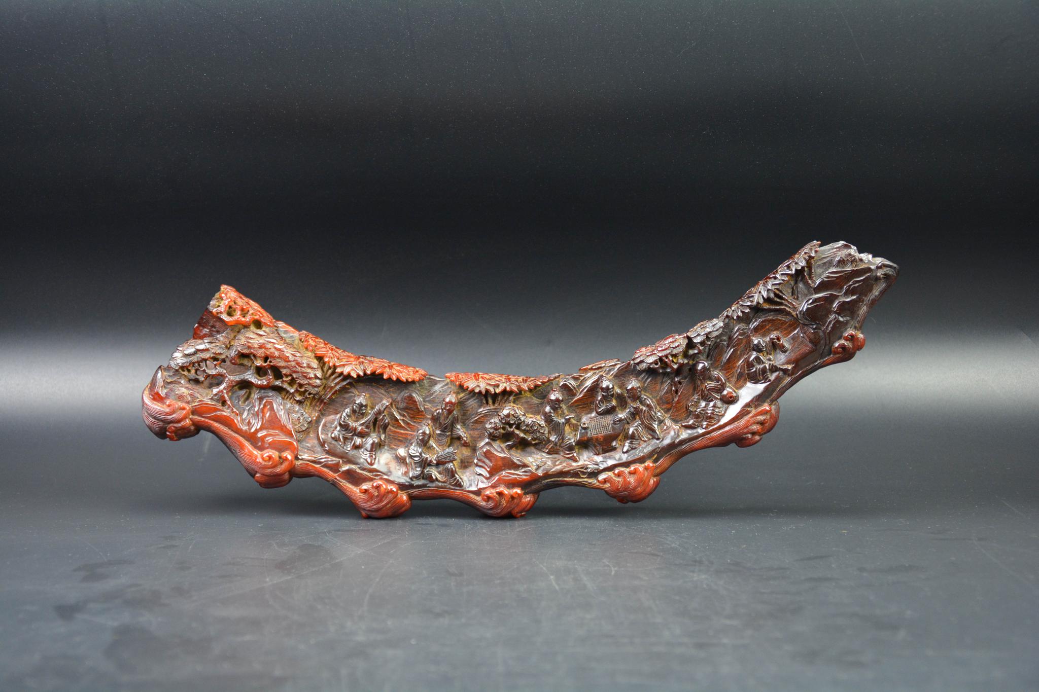 犀牛角雕件既可作药亦可作艺术品的原因何在?