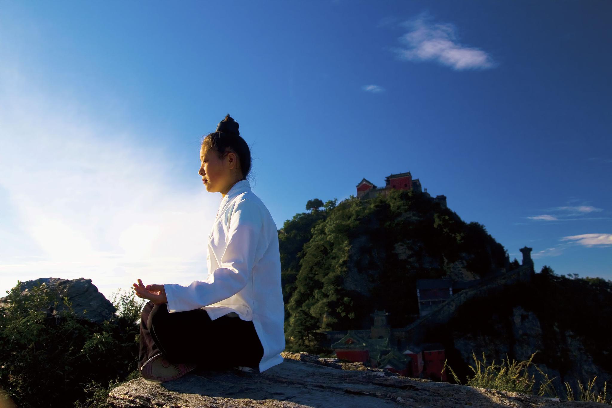 走入武当山女道姑的修行生活:会玩微信,从没谈过恋爱