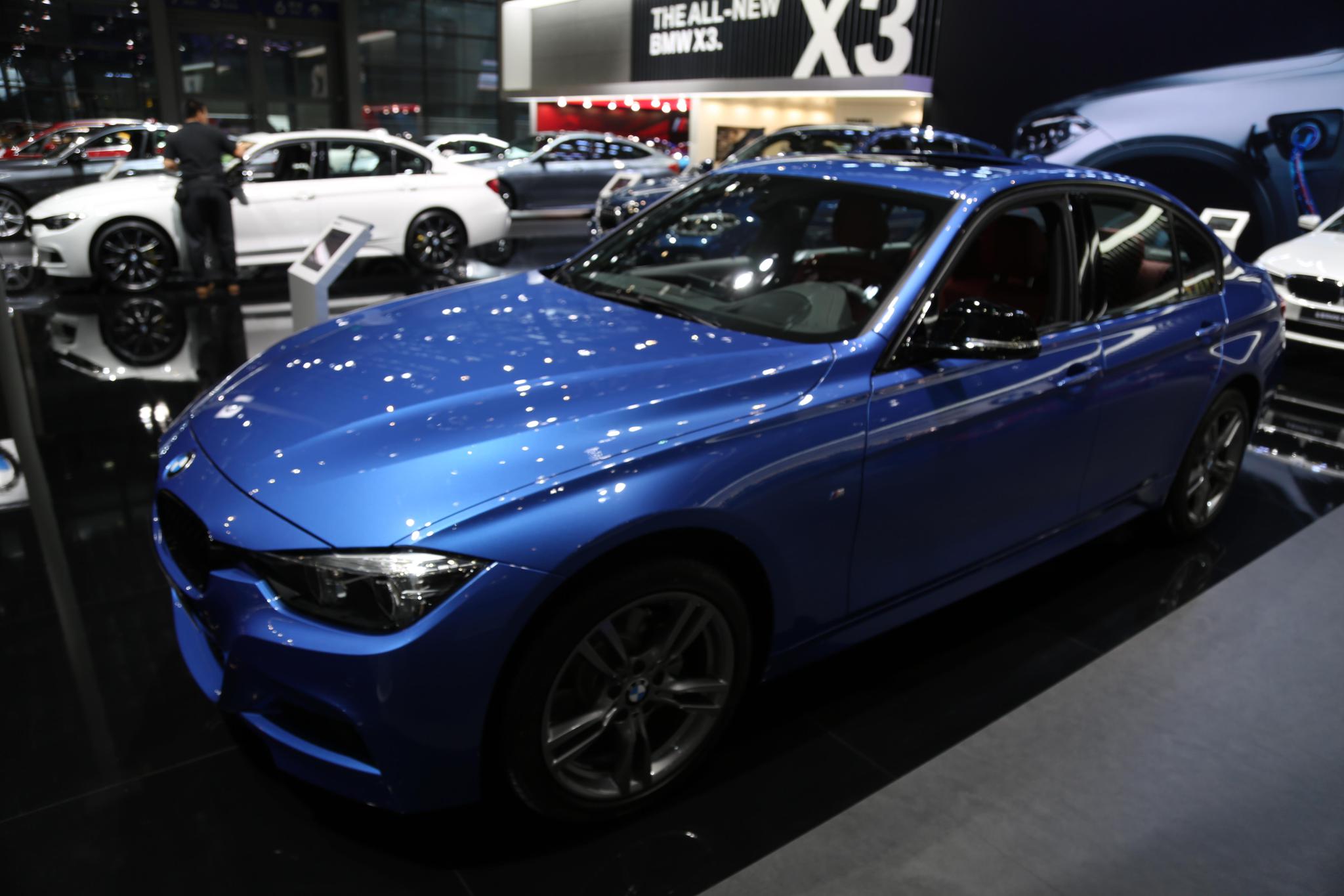 忠于纯粹,30万级别,新宝马 bmw 3系四门轿车实拍!