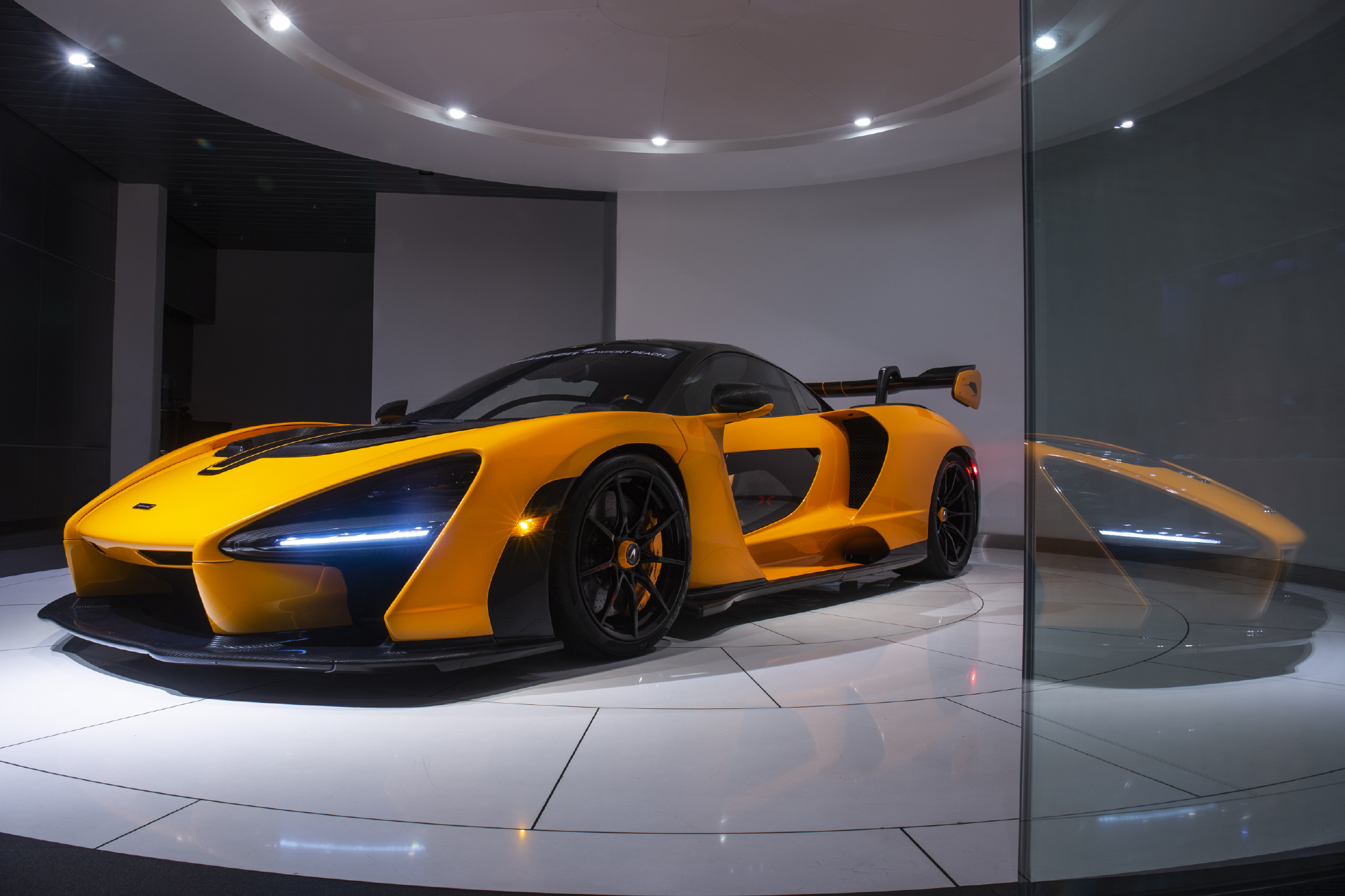 以车神之名,迈凯轮塞纳