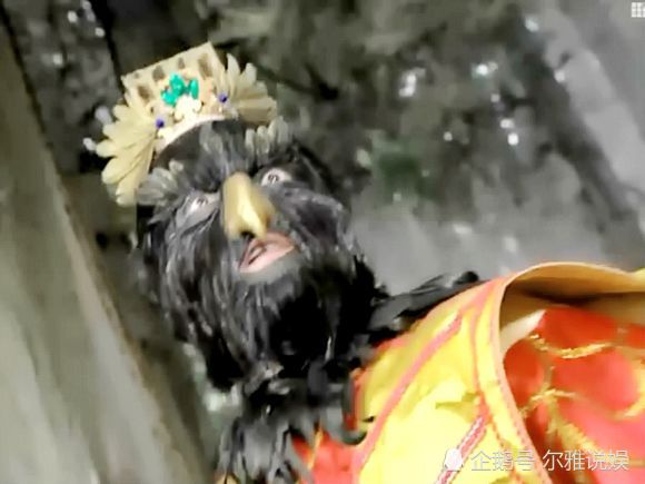 还记得如来的小舅子金翅大鹏雕吗?30年前颜值就完胜当红小鲜肉!