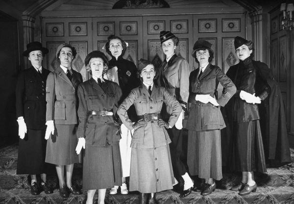 旧影读史·烽火巾帼——二战女性军服