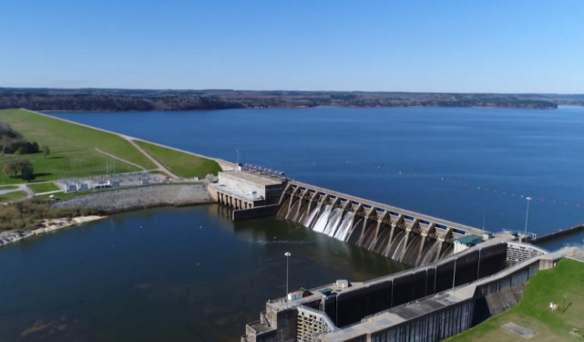 8倍|青海湖|沃尔特水库|湖泊_新浪新闻