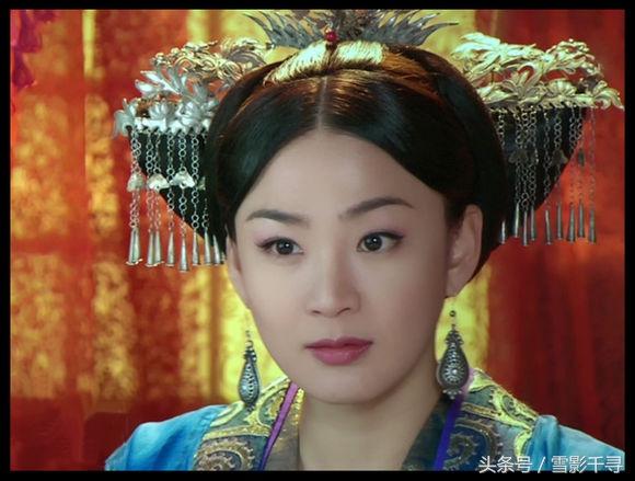 这是洪小铃的第一个古装角色,她扮演的马湘云是一个为爱疯狂的郡主