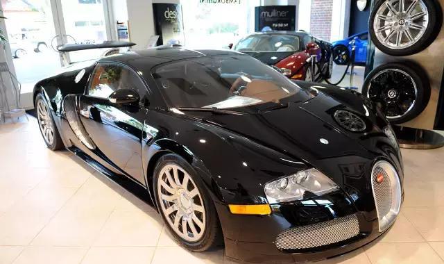 买25辆兰博基尼(最低200万)▼可以买567辆2016新桑塔纳(最低9万)▼